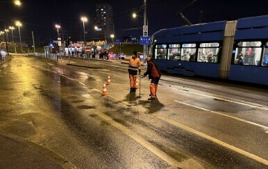 Sanirana šteta nakon puknuća cijevi u zagrebačkoj Branimirovoj ulici - 1