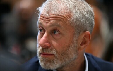 Ruski oligarh Roman Abramovič sudjelovao u prijedlogu razmjene zarobljenika među kojima je i Navaljni