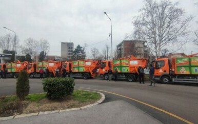 Nikola Jovanović rekao je da određeni radnici Gradske čistoće ne moraju dolaziti na posao da bi se posvetili kampanji za beogradske izbore