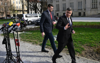 Predsjednik Zoran Milanović pojavio se na pressici čelnika SDP-a Peđe Grbina - 5