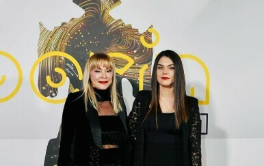 Anja Šovagović s kćeri - 4