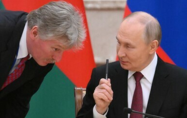 Dmitrij Peskov i Vladimir Putin