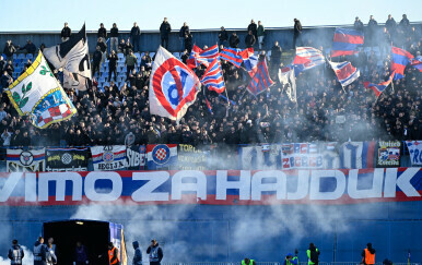 Torcida na Maksimiru