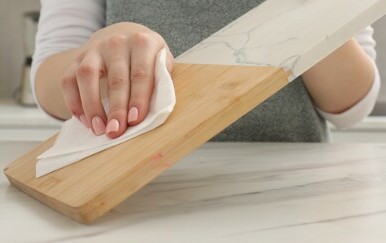 Dasku za rezanje može se temeljito očistiti