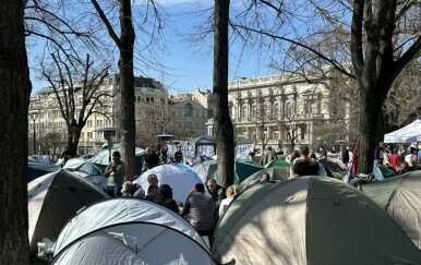 Studentski kamp u Pionirskom parku