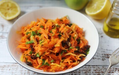 Retinol salata