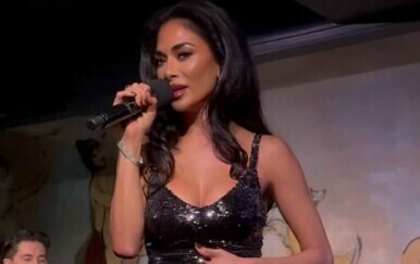 Nicole Scherzinger - 2