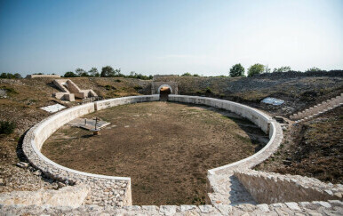 Gladijatori iz Dalmatinske zagore: Jeste li znali da se u NP Krka skriva rimski vojni amfiteatar?