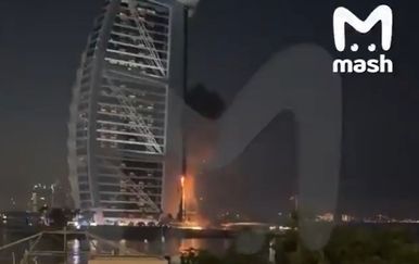 Izbio požar u hotelu Burdž al-Arab u Dubaiju nakon napada dronom