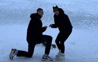 Hrvatska influencerica Mirta Miler zaručila se na bajkovitoj snježnoj lokaciji