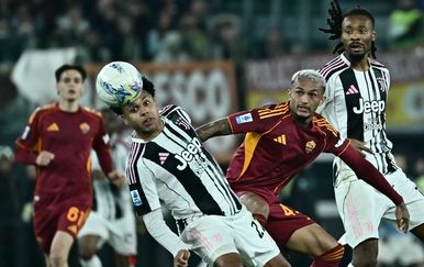 Juventus iščupao bod na Olimpicu u zadnjem napadu, Roma vodila 3:1