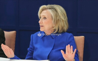 VIDEO Hillary Clinton zbog objavljene fotografije gotovo napustila saslušanje o Epsteinu