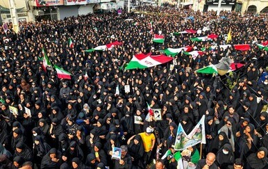 Masovni sprovod za 168 djece u Iranu: Tisuće na ulicama Minaba