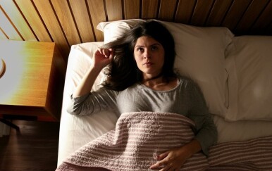 9 stvari koje trebate učiniti prije spavanja kako biste se ujutro probudili sretniji