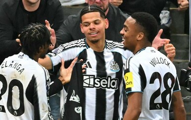 VIDEO Newcastle s igračem manje prekinuo Unitedov niz golom u 90. minuti