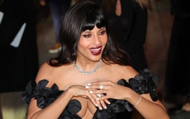 Jameela Jamil otkrila da se identificira kao sapioseksualka