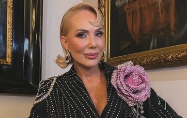 Lepa Brena oduševila fanove prirodnim izdanjem