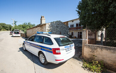 U Poreču u kući pronađene tri mrtve osobe