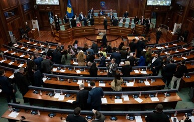 Kosovska predsjednica raspustila parlament i raspisala nove izbore