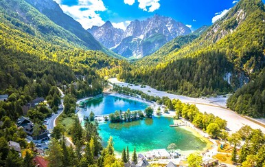 5 jezera koja vrijedi posjetiti dok na njih svi ne navale!