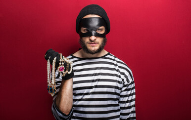 Policija dovršila kriminalističko istraživanje nad 34-godišnjim kradljivcem nakita