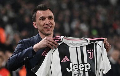 VIDEO Mario Mandžukić izašao pred 40 tisuća navijača Juventusa, njihova reakcija govori sve