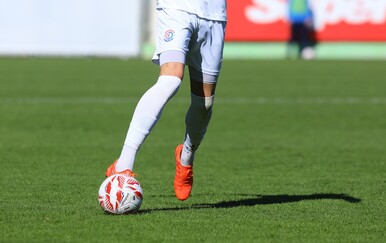 Bivši Hajdukov dragulj u Sesvetama "zaradio" rupu na nozi i žuti karton za prigovor