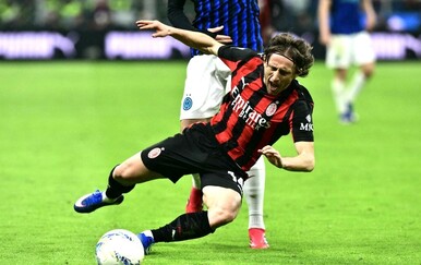 VIDEO Sučić srušio Modrića, kapetan se digao i uzvratio istom mjerom: Ovo se ne viđa često!