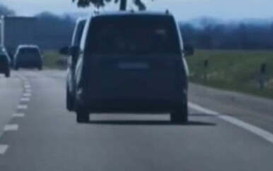 Scena s A1 nasmijala domaću publiku! Pogledajte što prevozi