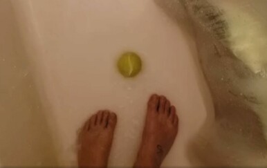 Objavila urnebesnu snimku zaigranog psa, uvijek nađe najgore vrijeme za igru