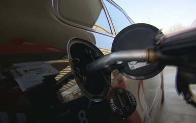 Od ponoći skuplje gorivo: Vlada ograničila cijene