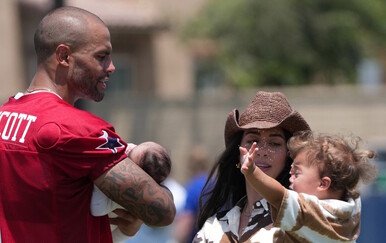 Zbog drame na djevojačkoj i momačkoj prekinuli Dak Prescott i Sarah Jane Ramos