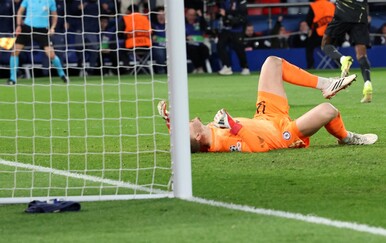 VIDEO Trener Chelseaja pred utakmicu promijenio vratara, njegovom glupošću krenuo je potop Bluesa