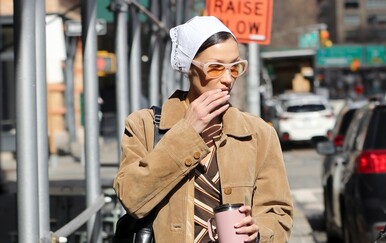 Jakne od brušene kože veliki su proljetni trend i izgledaju jako šik