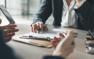 Pokrenuta istraga zbog odobravanja nezakonitih kredita na štetu Erste banke