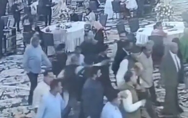 Napad na Farooqa Abdullaha: Bivši premijer Kashmira preživio pokušaj atentata na vjenčanju