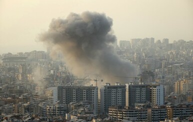 U izraelskim zračnim napadima pogođena zgrada u središtu Bejruta