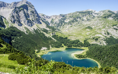 Trnovačko jezero: Plavo srce zbog kojeg se isplati protegnuti noge da biste ga vidjeli uživo