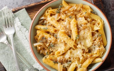 Tjestenina s lukom i sirom iz jednog lonca recept