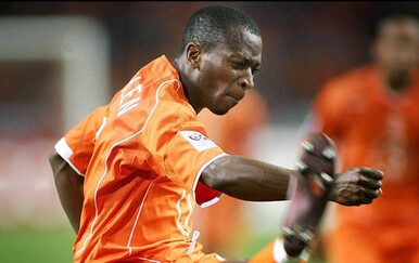 Veliki skandal trese Nizozemsku: Bivši reprezentativac ide u zatvor, pronašli mu torbu punu novaca