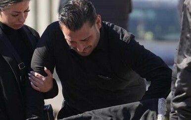 Darko Lazić na sprovodu brata jecao na sav glas