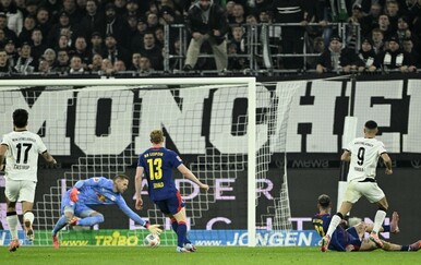 VIDEO Borussia Mönchengladbach slavila protiv St. Paulija