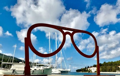 U čast Oliveru: Naočale kroz koje možete promotriti Velu Luku njegovim očima