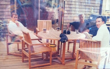 Objavljena fotografija Andrewa Mountbatten-Windsora i Petera Mandelsona s Jeffreyjem Epsteinom