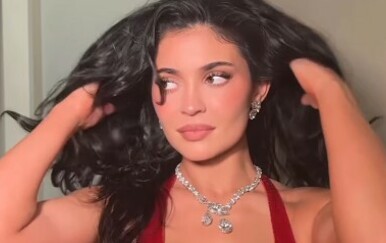 Kylie Jenner objavila zavodljivi video uoči dodjele Oscara
