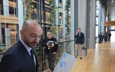 Francuske političare pitali da pronađu Iran na karti