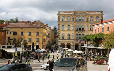 Austrijanac uhićen u Labinu nakon što je ponudio drogu policajcima