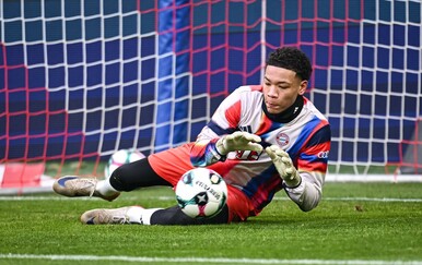 Život piše priče: Klinac od 16 godina donedavno je skupljao lopte, a sad će debitirati u Ligi prvaka