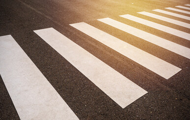 Vozač (28) nije stao na zebri: 80-godišnjak teško ozlijeđen u naletu kamiona