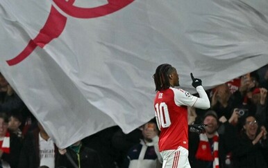 Eberechi Eze zabio za Arsenal protiv Bayer Leverkusena u osmini finala Lige prvaka